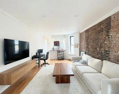 340 east 55th street - Photo Thumbnail 2