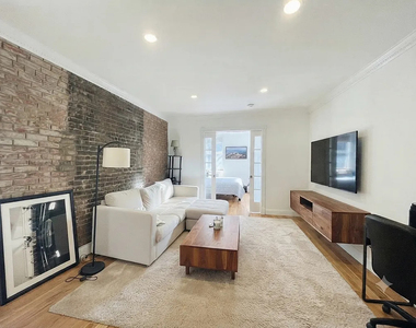 340 east 55th street - Photo Thumbnail 1