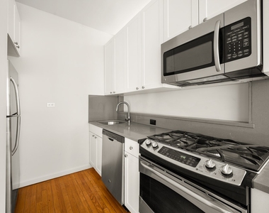 121 Madison Avenue - Photo Thumbnail 4
