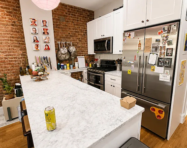 352 Myrtle Avenue - Photo Thumbnail 2