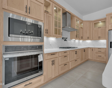 12825 Middlesbrough Avenue - Photo Thumbnail 17