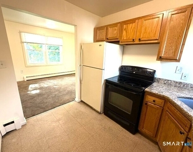 39 Village Street - Photo Thumbnail 1