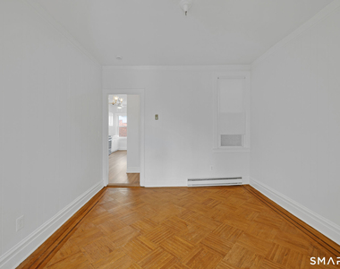 347 Greenwich Avenue - Photo Thumbnail 6