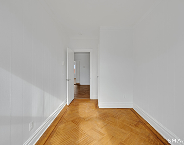 347 Greenwich Avenue - Photo Thumbnail 7