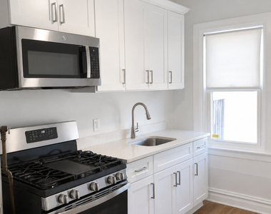 347 Greenwich Avenue - Photo Thumbnail 1