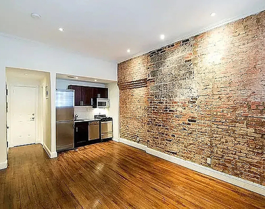 244 East 78th Street - Photo Thumbnail 2