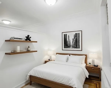 214 East 51st Street - Photo Thumbnail 1