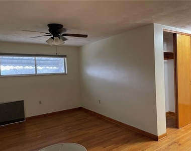 700 3rd St - Photo Thumbnail 31