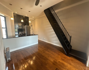 60 Avenue B - Photo Thumbnail 2
