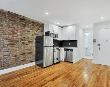 98 Christopher Street - Photo Thumbnail 1