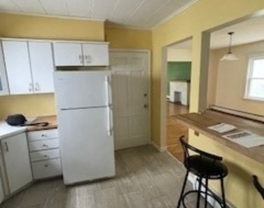 157 Springville Avenue - Photo Thumbnail 4