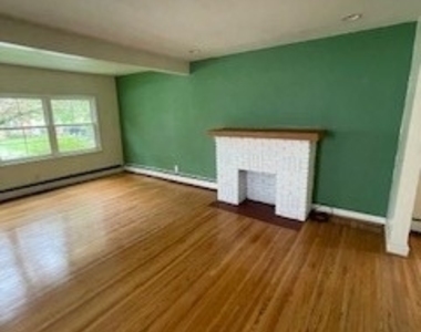 157 Springville Avenue - Photo Thumbnail 8