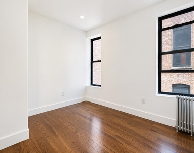 4 Saint Nicholas Terrace - Photo Thumbnail 8