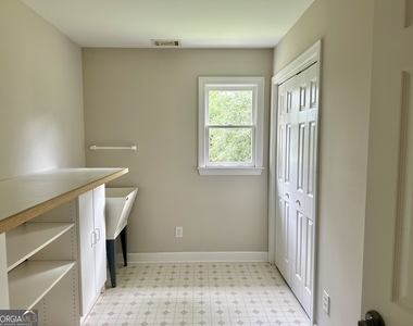 1594 Hardin Avenue - Photo Thumbnail 17