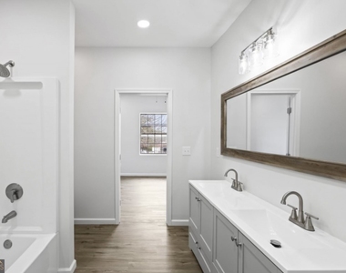 9565 Lavonia Road - Photo Thumbnail 5