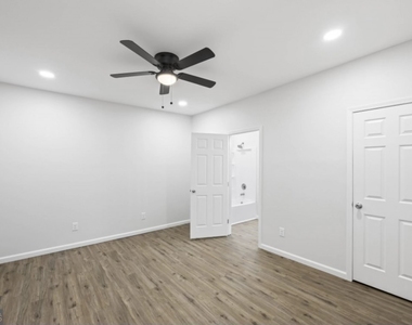 9565 Lavonia Road - Photo Thumbnail 3