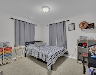140 Rustwood Drive - Photo Thumbnail 11