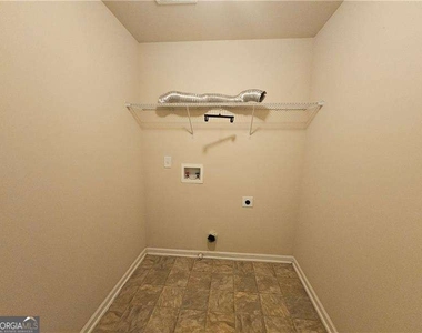1550 Horseshoe Creek Lane - Photo Thumbnail 39