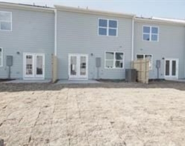 446 Union Station Street - Photo Thumbnail 11