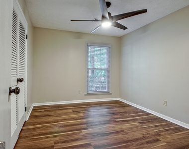 11 Logwood Lane - Photo Thumbnail 15