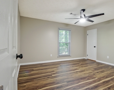 11 Logwood Lane - Photo Thumbnail 16