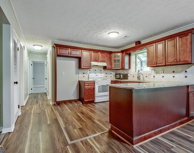 11 Logwood Lane - Photo Thumbnail 8