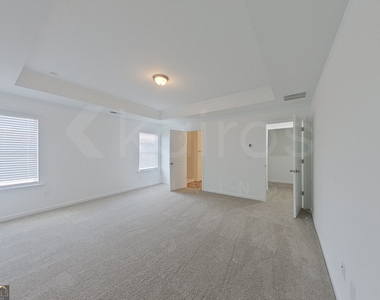 100 English Oak Lane - Photo Thumbnail 23