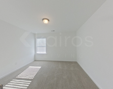 100 English Oak Lane - Photo Thumbnail 20