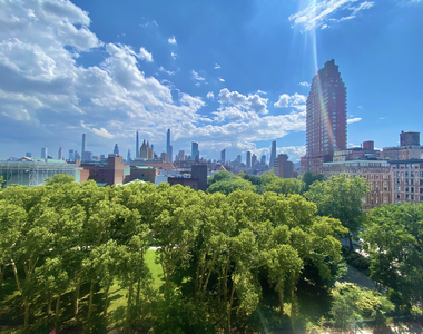 West 82nd Street - Photo Thumbnail 1