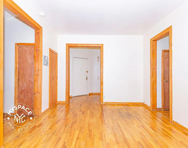 126 Graham Avenue - Photo Thumbnail 7