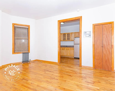 126 Graham Avenue - Photo Thumbnail 2