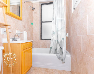 126 Graham Avenue - Photo Thumbnail 8