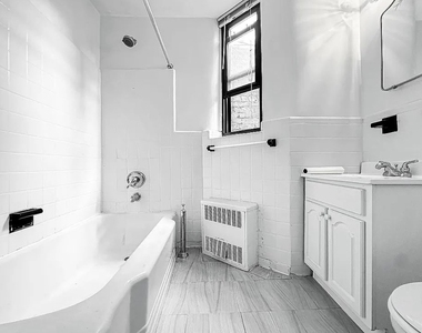 344 East 55th Street - Photo Thumbnail 3