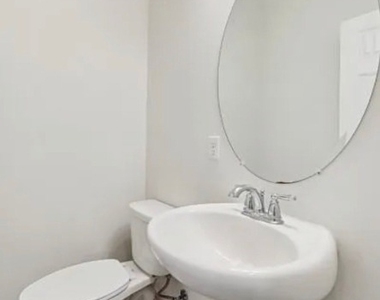 4 Braeburn Ct - Photo Thumbnail 12