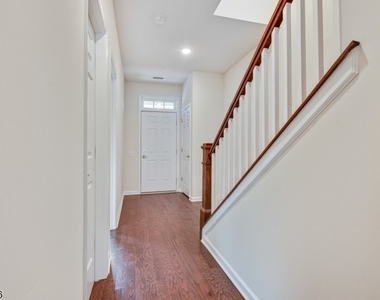 4 Braeburn Ct - Photo Thumbnail 6