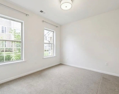 4 Braeburn Ct - Photo Thumbnail 4