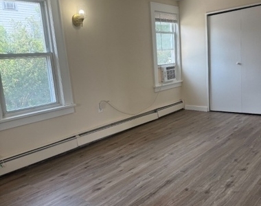 101 Birch St - Photo Thumbnail 17