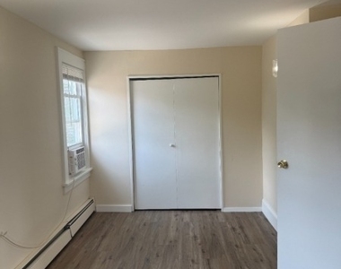 101 Birch St - Photo Thumbnail 16