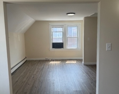101 Birch St - Photo Thumbnail 12
