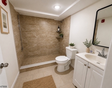 105 Chandler Ave - Photo Thumbnail 8