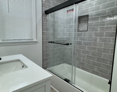 35 Central Ave - Photo Thumbnail 10