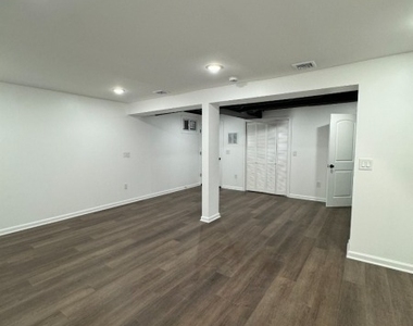35 Central Ave - Photo Thumbnail 13