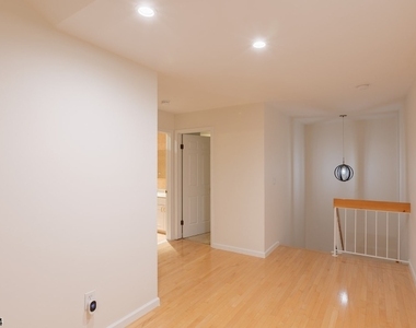 89 Continental Rd - Photo Thumbnail 23