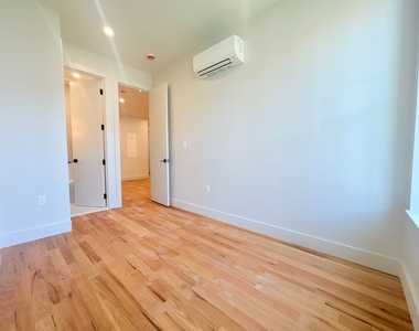 415 Himrod Street - Photo Thumbnail 3