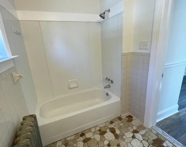 37 E Gloucester Pike - Photo Thumbnail 7