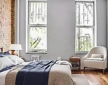 Avenue B - Photo Thumbnail 4