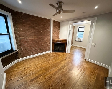 East 23rd Street - Photo Thumbnail 9