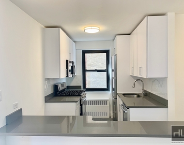 E 16 St - Photo Thumbnail 4