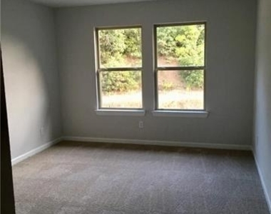 2203 Highland Villa Lane - Photo Thumbnail 13