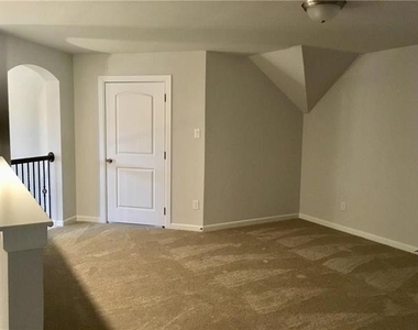 2203 Highland Villa Lane - Photo Thumbnail 7